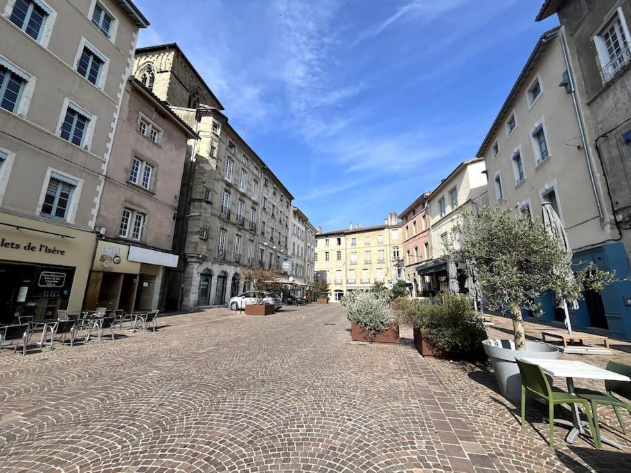 Jungle Haven - Romans-Sur-Isere Exterior photo
